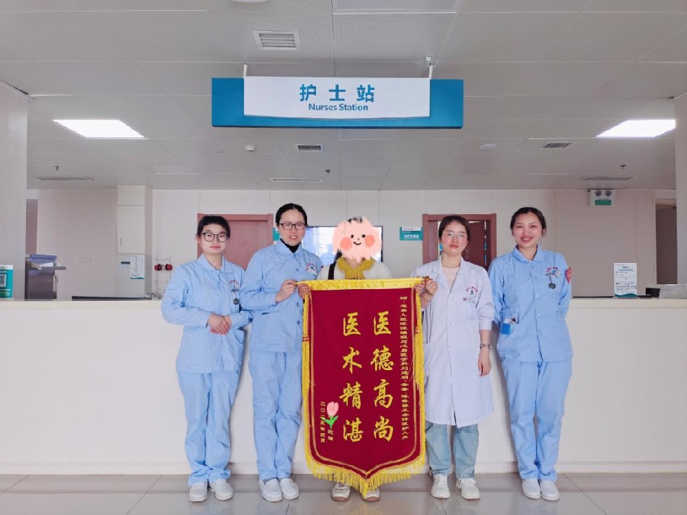 【醫(yī)患情深】從沉默到綻放：一位抑郁癥女孩的重生之旅